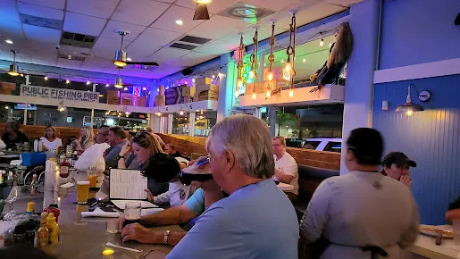 Watch Your Favorite Sports and Games at Hurricane Hanks Bar and Grill