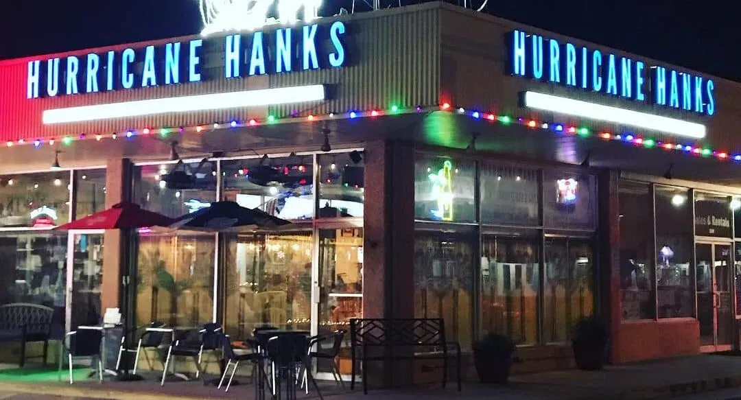 Hurricane Hanks Anna Maria Nightlife Beach Bar Where Relaxation and Flavor Meet